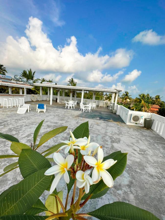 Sunset Sands Hikkaduwa Extérieur photo