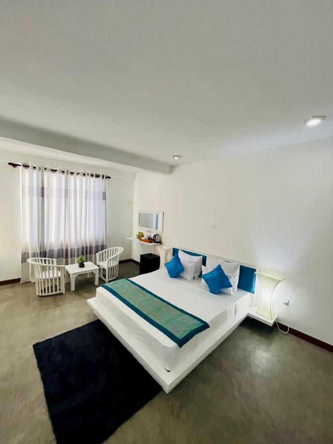 Sunset Sands Hikkaduwa Extérieur photo